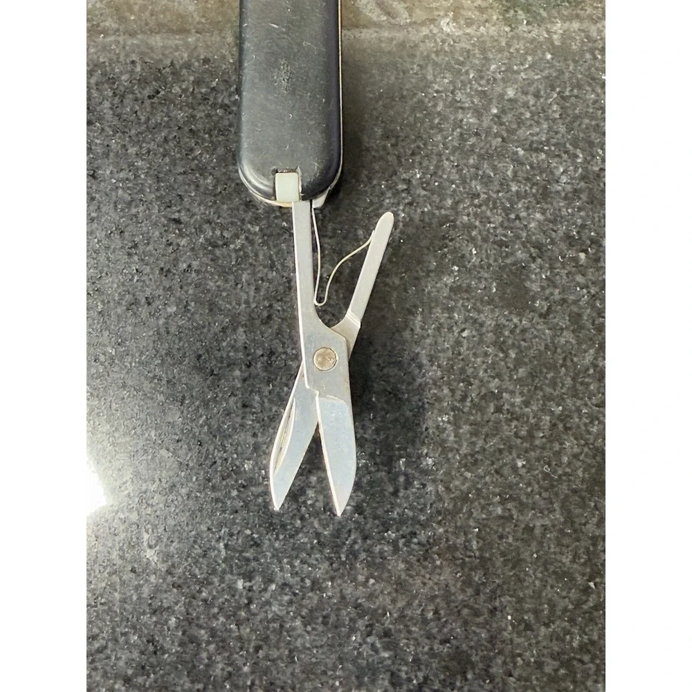 Victorinox Swiss Army 58mm Classic SD Black Pocket Knife